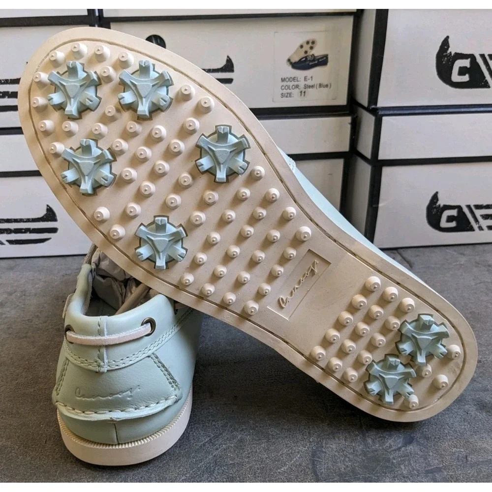 Canoos these golf